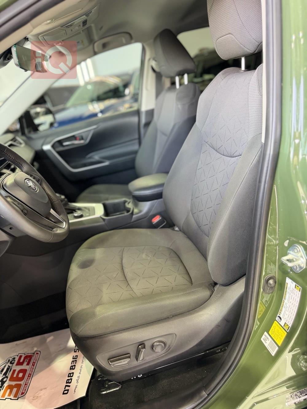 https://cdn.iqcars.io771572e7-41b3-4eb2-ae51-0111426fb920_11.jpg